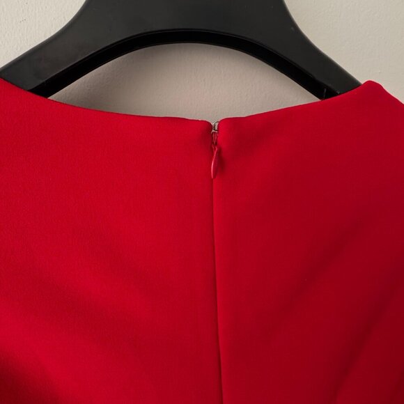 Donna Morgan ¾ Bell Sleeve Sheath Dress Red - Picture 4 of 8